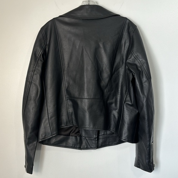 Torrid 1X Faux Leather Moto Jacket Black - Picture 5 of 10